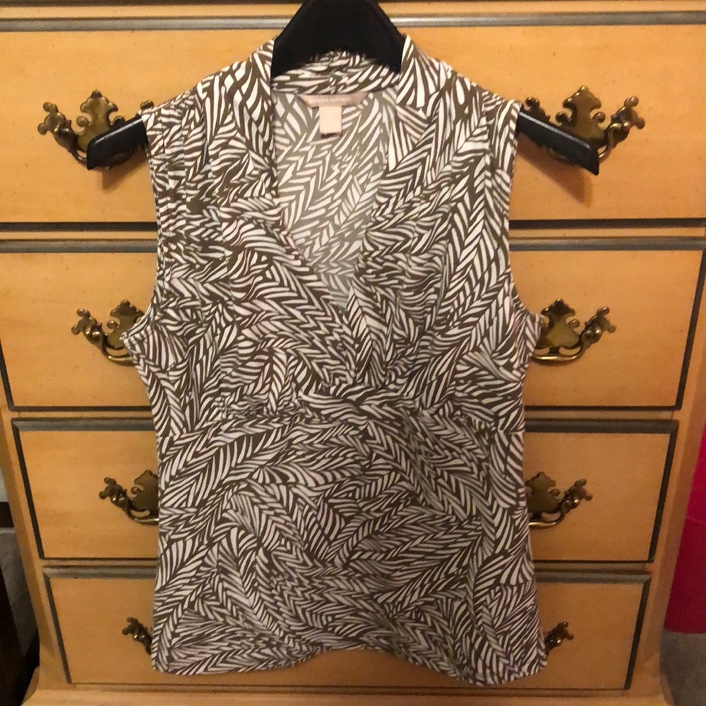 Banana Republic top size M